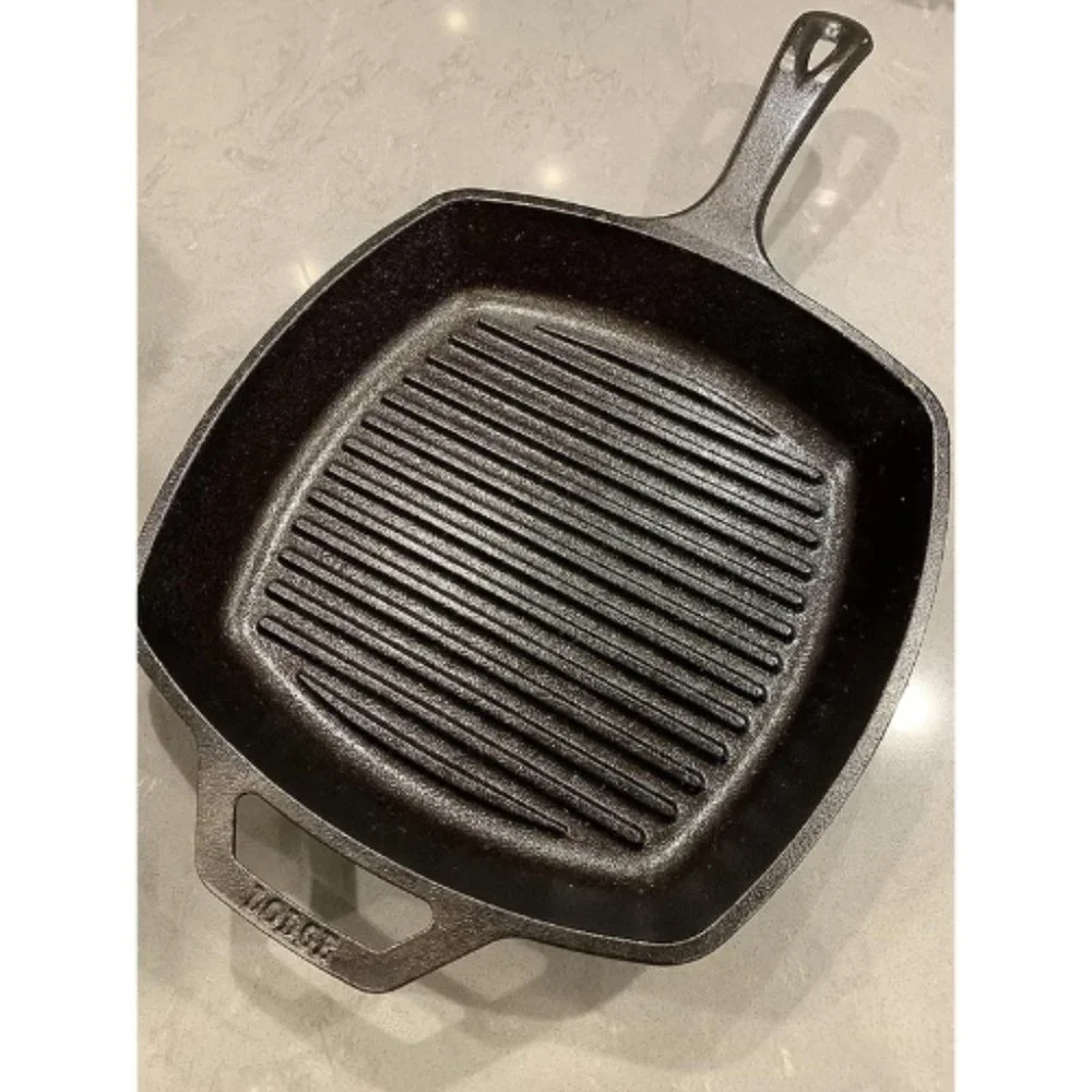 L8SGP3 Cast Iron Square Grill Pan Pre-Seasoned 10.5-inch